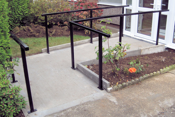 Handrail for Driveway to House